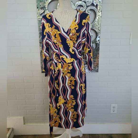 Dress - Picture 1 of 6